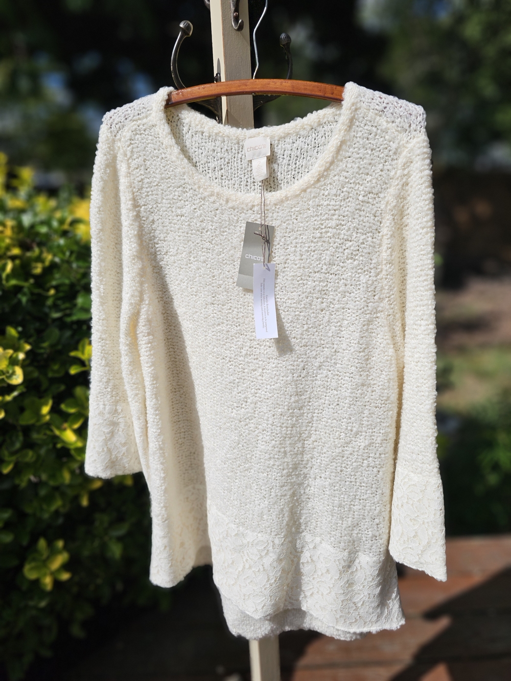 Chico's Cream Textured Knit Sweater Top. Size 2. NWT